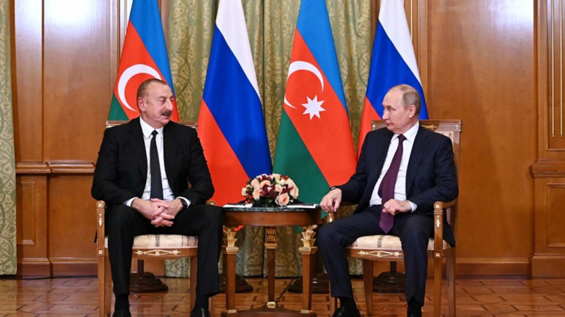 Putin İlham Əliyevə zəng edib