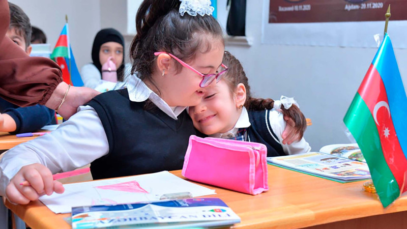 Sumqayıtda hansı məktəbdə inklüziv təhsil almaq olar?