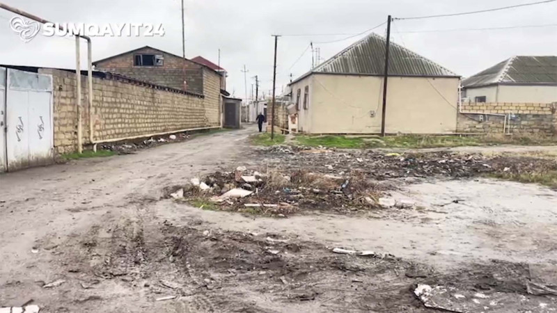 “Betonzavod”un sakinləri: “Yayda yollar toz-torpaq, qışda isə palçıq olur” - VİDEO