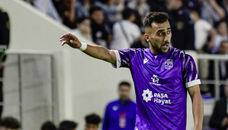 Rövlan Muradov “Sumqayıt”da oynamaq istəmir