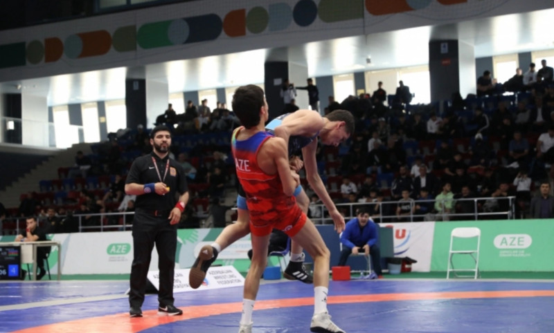 Güləşçi yeniyetmələr Sumqayıtda güclərini sınayacaqlar