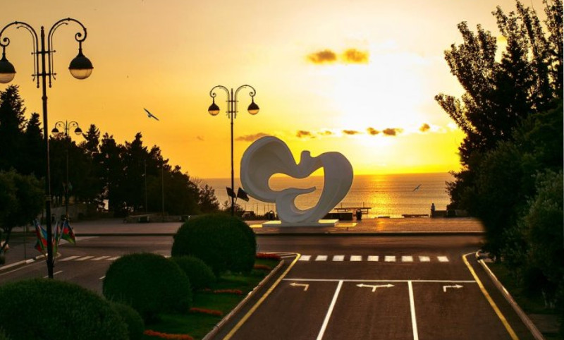 “Razval Azər”, “Sonanın yetimləri”, “Bombey” və daha nələr…