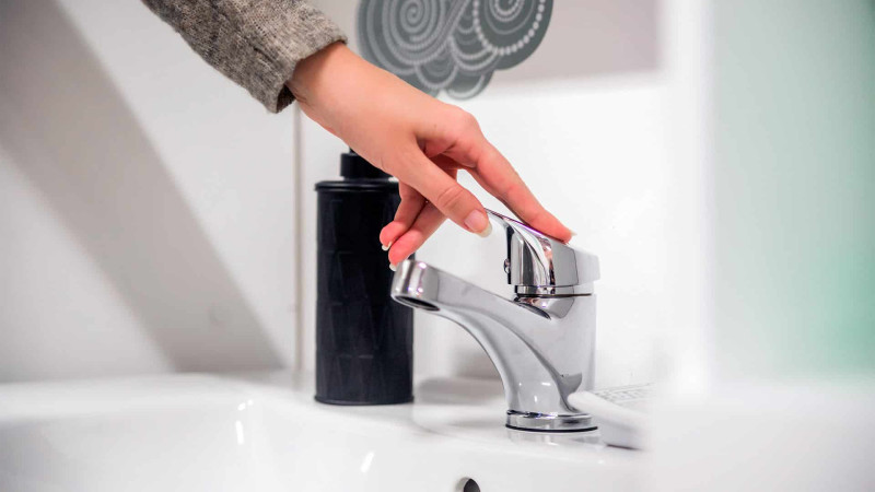 Sumqayıt sakinləri: “Bizi günlərlə susuz qoyurlar”