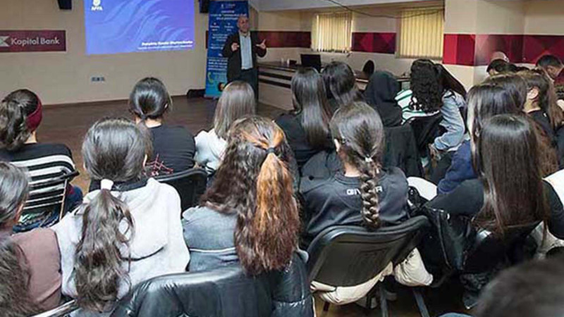 Sumqayıtda danışılmış oyunlarla bağlı seminar təşkil olundu