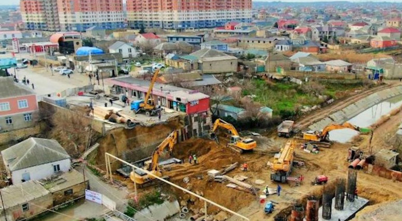 Sarayda sərxoş kişi dərəyə yıxılıb