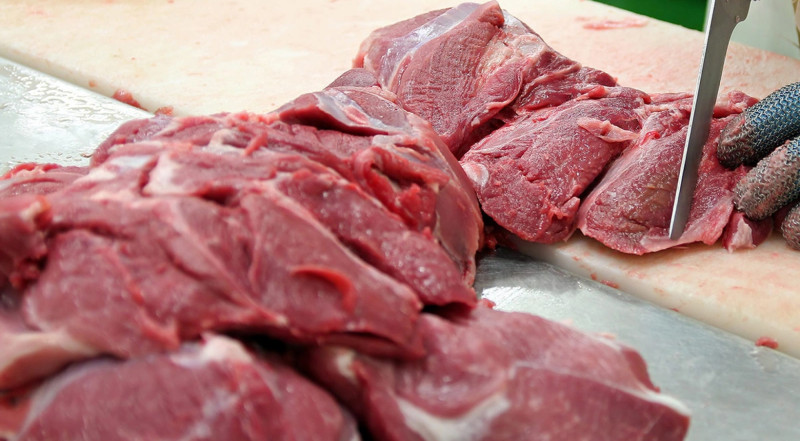 Azərbaycanda ət yeyənlər çoxalıb - NAZİRLİK