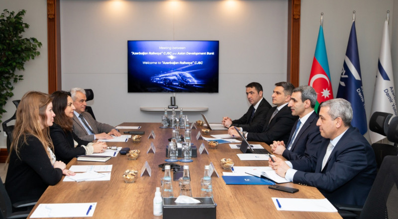Sumqayıt–Yalama dəmiryol xəttinin bərpası müzakirə olunub