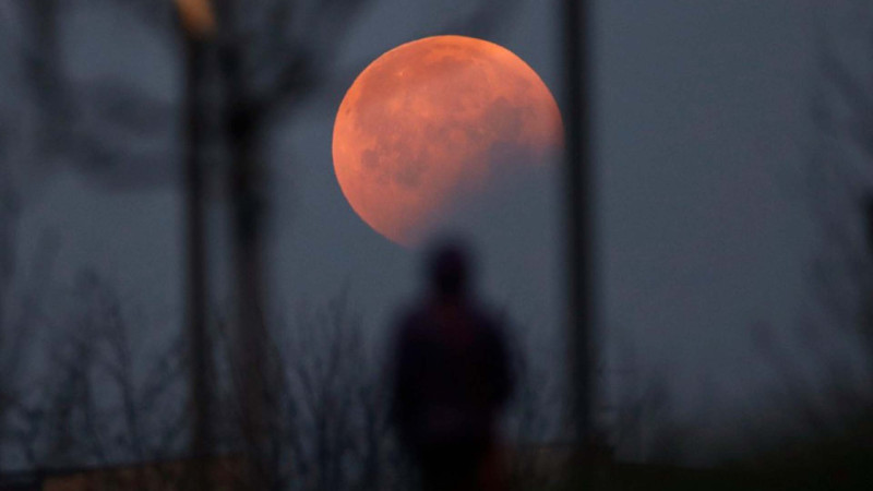 İlin ilk Ay tutulması başlayıb