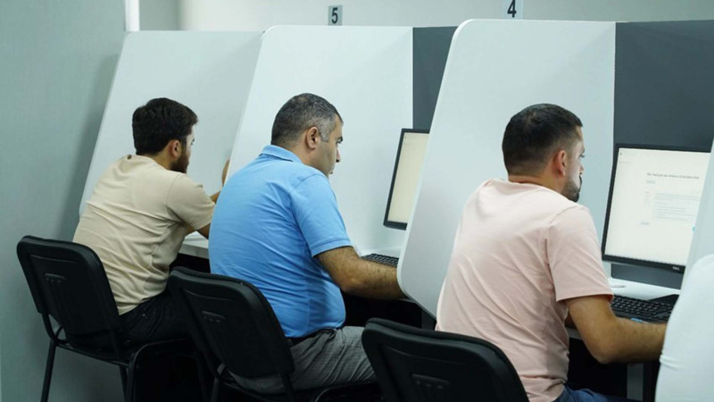 Taksi sürücüləri üçün növbəti imtahana qeydiyyat BAŞLADI