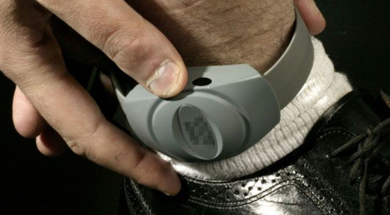 Məktəblini kontur üstündə döyən şəxsin ŞİKAYƏTİNƏ BAXILIB