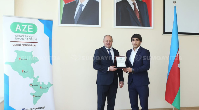 Gənc və istedadlı güləşçimiz təltif edildi