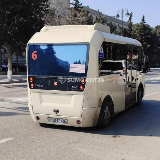 Böyük şəhərə yaraşmayan cırtdan avtobuslar