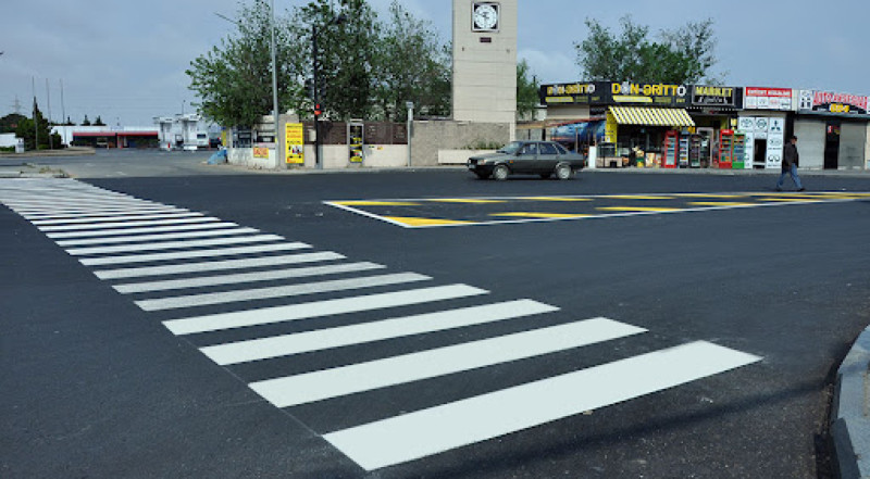 İcra Hakimiyyəti piyadalara SƏSLƏNDİ