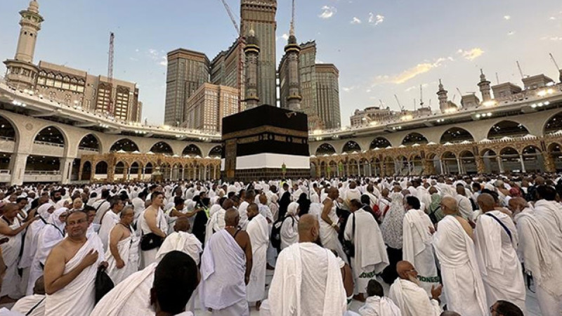 İcazəsiz Həccə gedənləri CƏZA GÖZLƏYİR