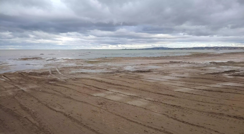 Xəzər dənizi Sumqayıtdan uzaqlaşır…