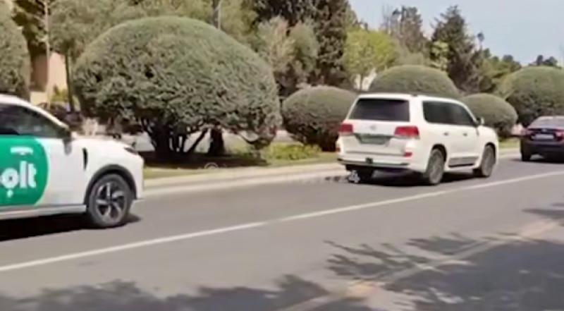 Sumqayıtın “analoqu olmayan” səkiləri SÖKÜLÜR - VİDEO