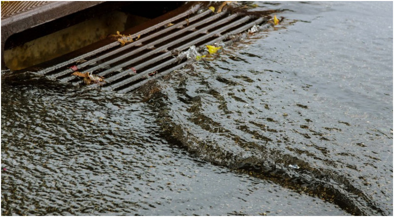 Sumqayıtda ÜFUNƏTƏ BÜRÜNƏN mikrorayon - VİDEO