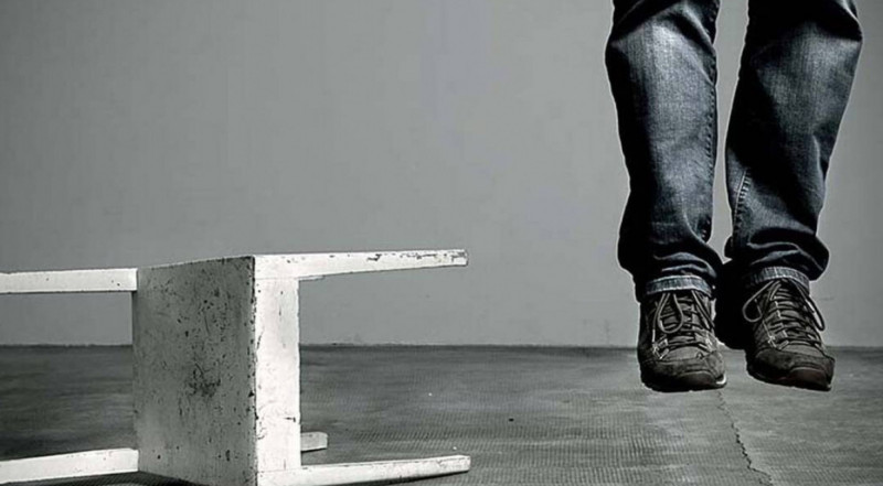 Sumqayıtda 70 yaşlı kişi özünü asdı