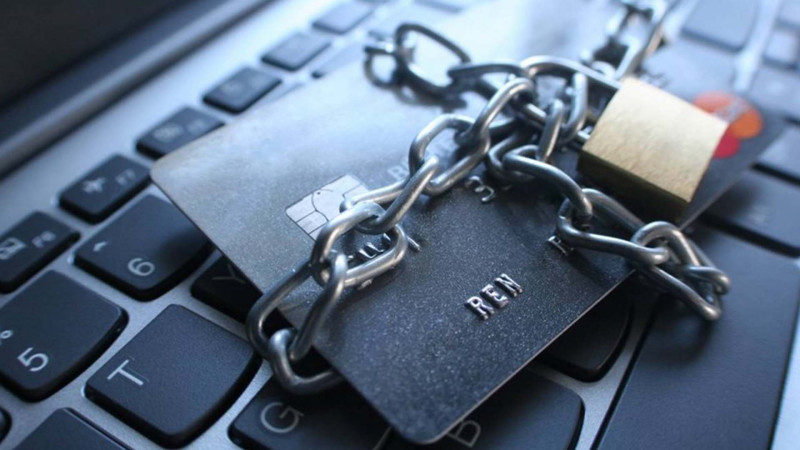 DİN-dən tövsiyə: “Şəxsi bank məlumatlarını naməlum şəxslərə verməyin”