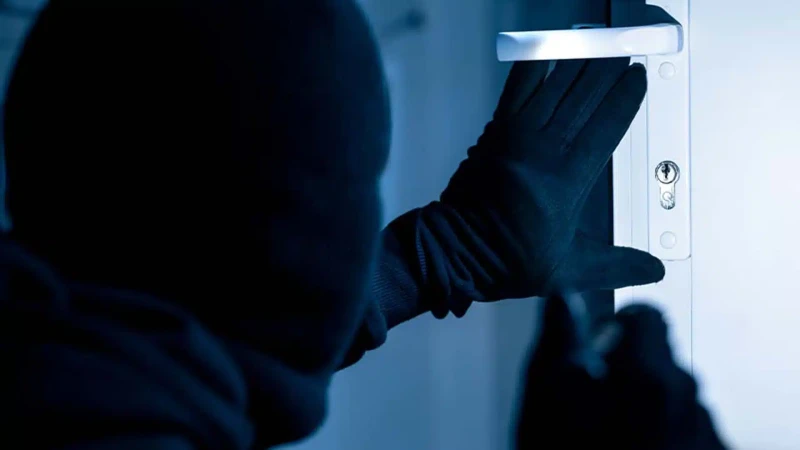 Sumqayıtda sexdən kompressor oğurlanıb