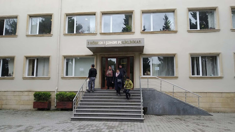 Sumqayıt xəstəxanasında insan izdihamı - SƏBƏB + VİDEO