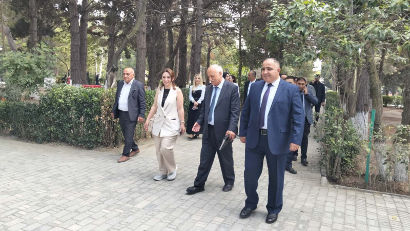 Sumqayıt Bələdiyyəsi üzvləri SƏYYAR İCLASDA