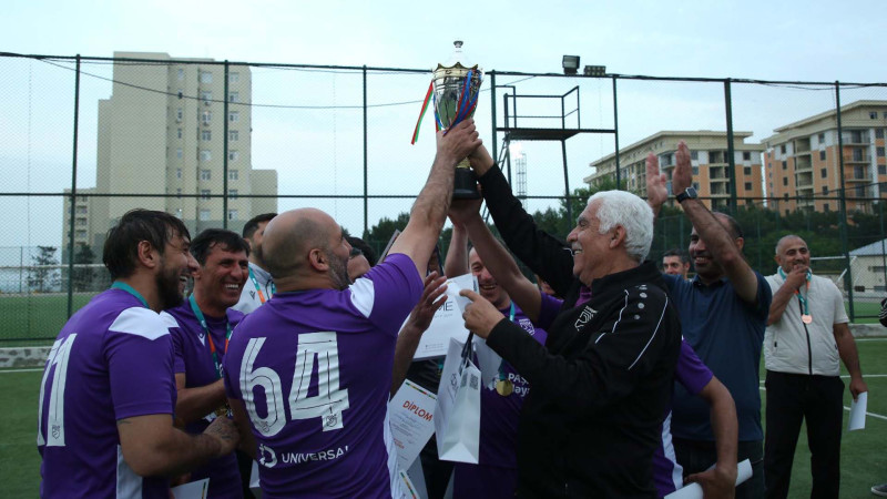 Minifutbol üzrə şəhər kubokunun qalibləri mükafatlandırıldı