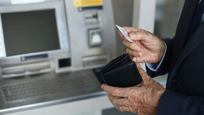 Sumqayıtda PENSİYALAR ÖDƏNİLDİ