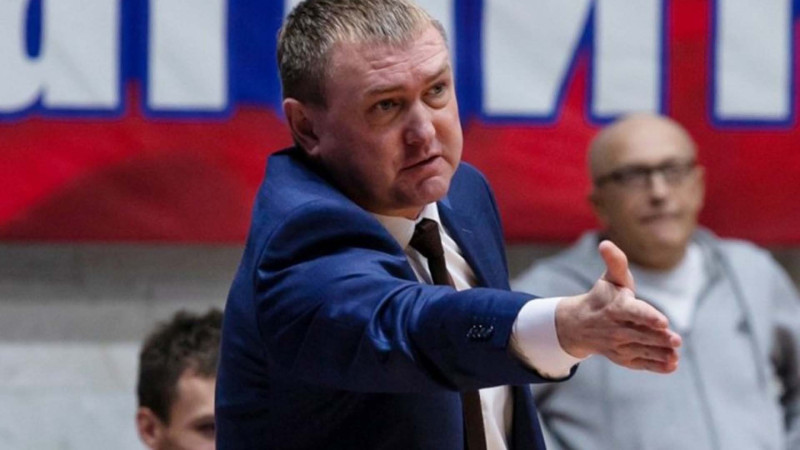 “Sumqayıt” rusiyalı mütəxəssislə yollarını ayırdı