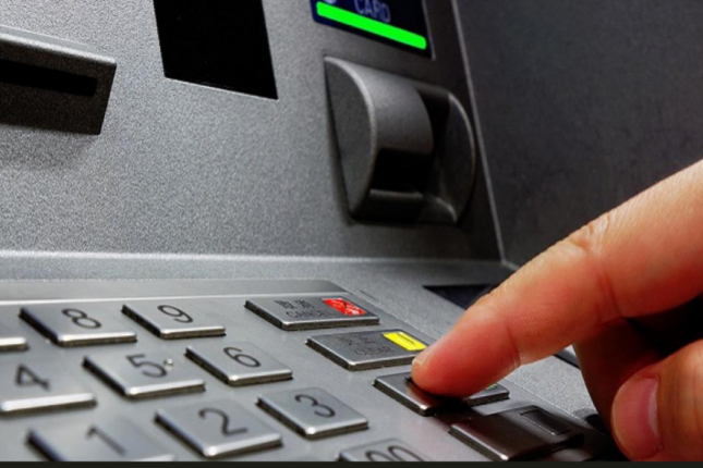 Maaş və təqaüdləri istədiyimiz bankdan almaq mümkün olacaq? - RƏSMİ