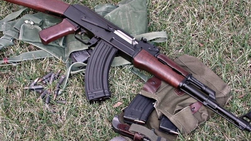 Sumqayıtda “Kalaşnikov” tapılıb