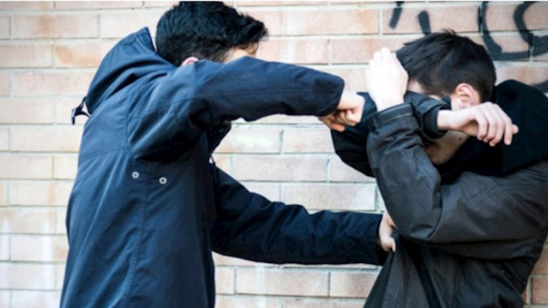 Sumqayıtda fəhlə 50 manata görə tanışını DÖYDÜ