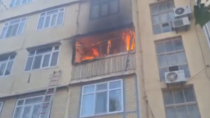 Sumqayıtda mənzil yanıb - VİDEO