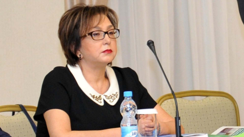 Məleykə Abbaszadə: “Bilikli müəllimlərimiz çatışmır”