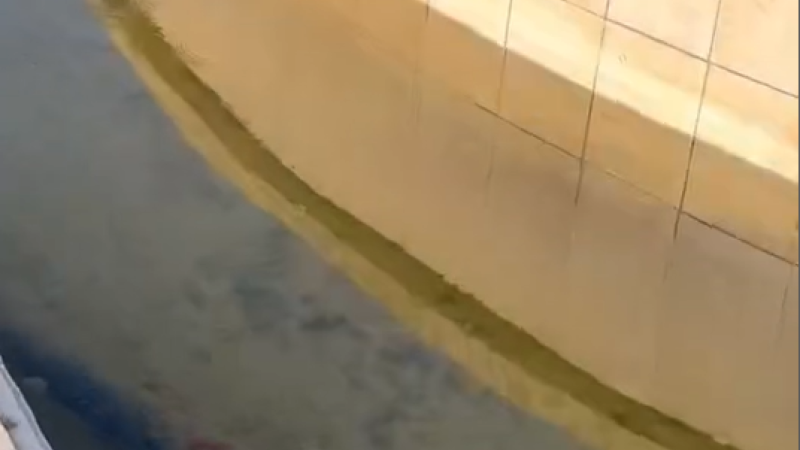 Sumqayıtdakı fəvvarə MİKROB SAÇIR - VİDEO