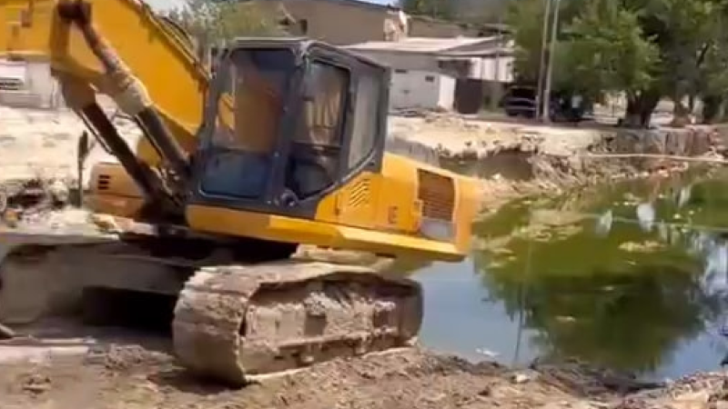 Uzanan işlər, yayılan qoxular - bu əziyyət nə vaxt bitəcək? - VİDEO