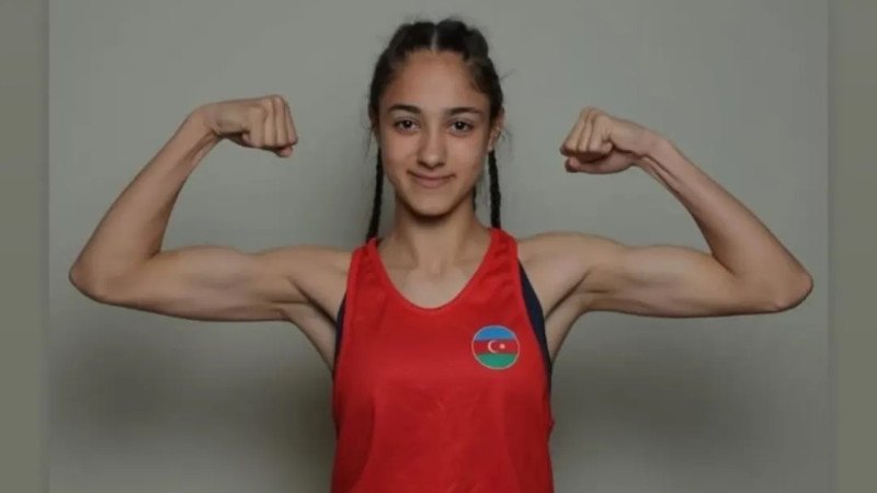 Sumqayıtlı boksçu erməni rəqibini MƏĞLUB ETDİ