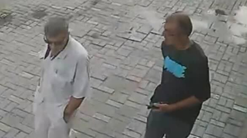 Sumqayıtda telefon oğrusu KAMERAYA DÜŞÜB - VİDEO Sumqayıtda telefon oğrusu KAMERAYA DÜŞÜB - VİDEO