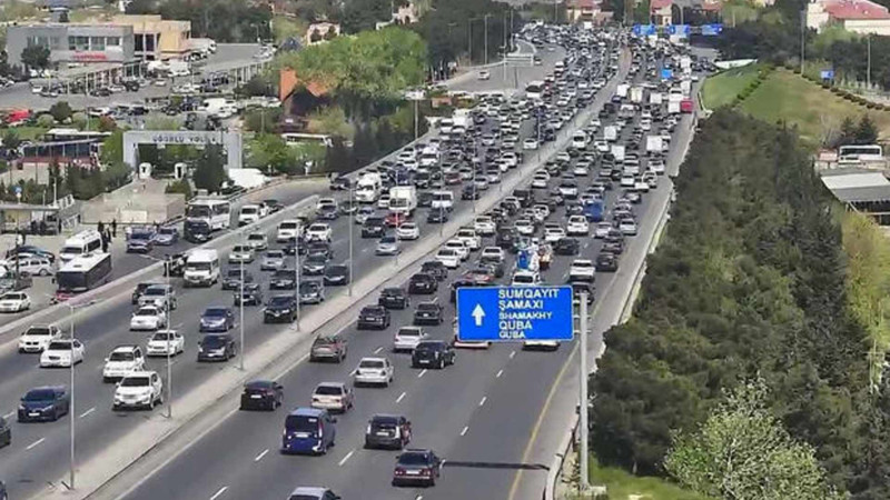 Hazırda bu yollarda tıxac var