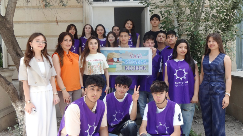 Sumqayıtda maraqlı debat- Elektron, yoxsa ənənəvi kitab? Sumqayıtda maraqlı debat- Elektron, yoxsa ənənəvi kitab?