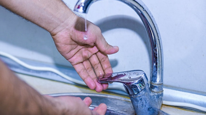 Kəskin istilər, kəsilən su - Sarayın həll edilməyən problemi