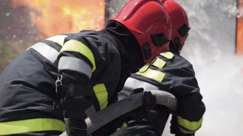 Sumqayıtda emalatxana YANIB