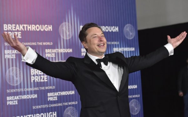 İlon Mask Azərbaycanla bağlı paylaşım edib