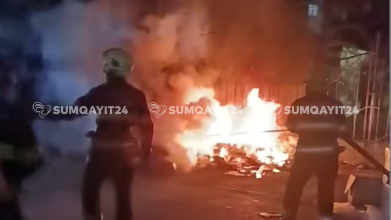 Sumqayıtda naməlum şəxs zibili yandırıb qaçdı