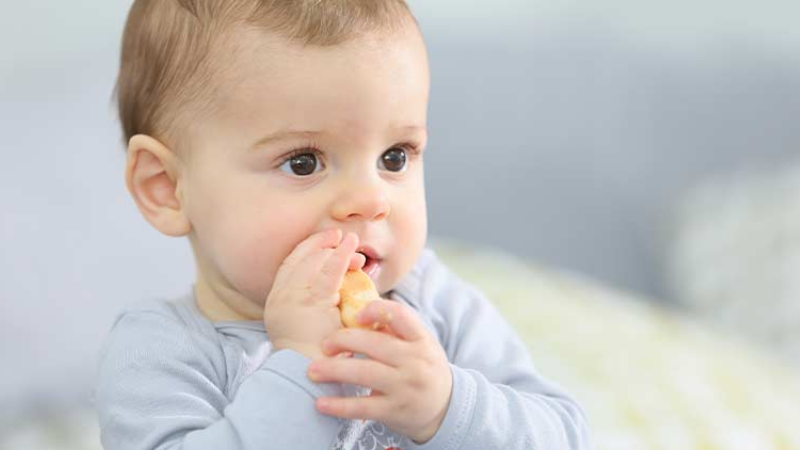 Valideyn məsuliyyətsizliyi uşaq adlarında - Stə­kan, Şü­şə­bənd, Tür­mə…