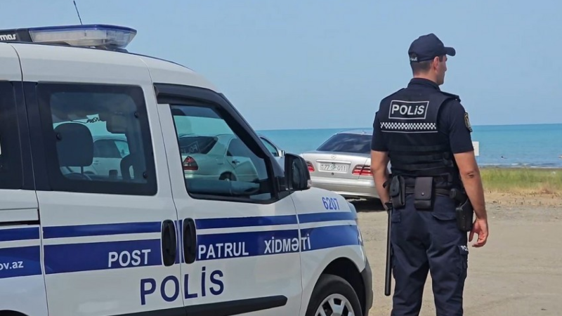 Polis Sumqayıtda nəzarətsiz qalan uşaqları valideynlərinə TƏHVİL VERİB