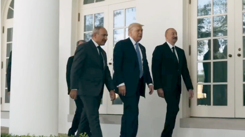 Ağ Evdən İlham Əliyev, Tramp, Paşinyan görüşü ilə bağlı paylaşım - FOTO