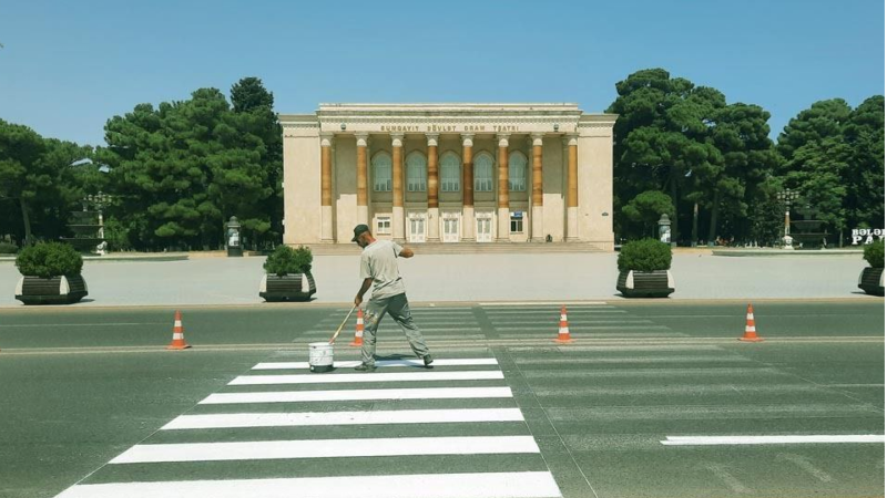 Sumqayıtda piyada keçidləri YENİLƏNİR