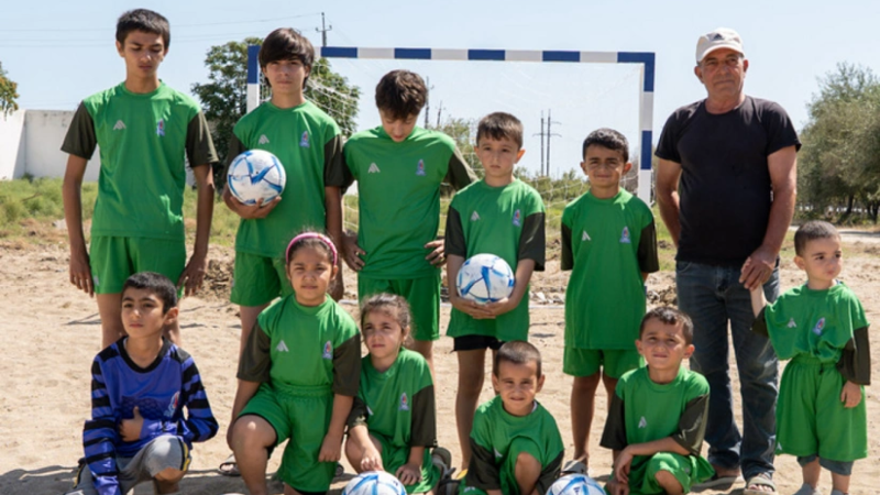 Sumqayıtda futbol həvəskarlarına ƏRMƏĞAN