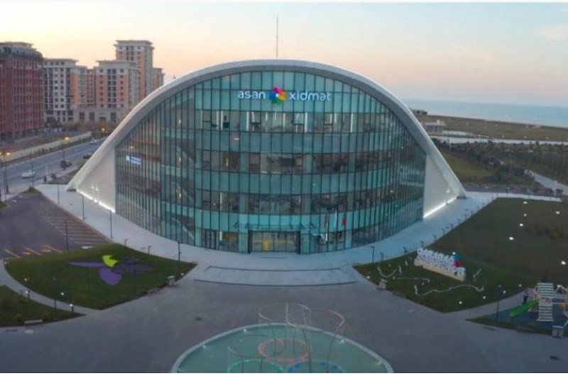 Sumqayıt sakinləri ÇƏTİNLİK ÇƏKİRLƏR